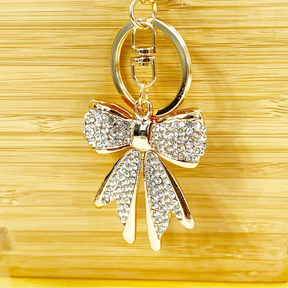 Glamorous Rhinestone Bow Keychain | Elegant Bling Accessory - Picture 8 of 8